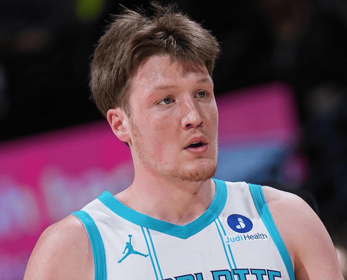 30分+32分+33分！联盟第3！克神刷爆NBA