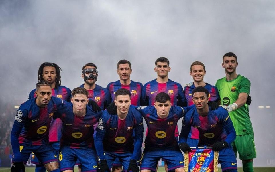 又丢球了，巴萨队史首次连续10场欧冠