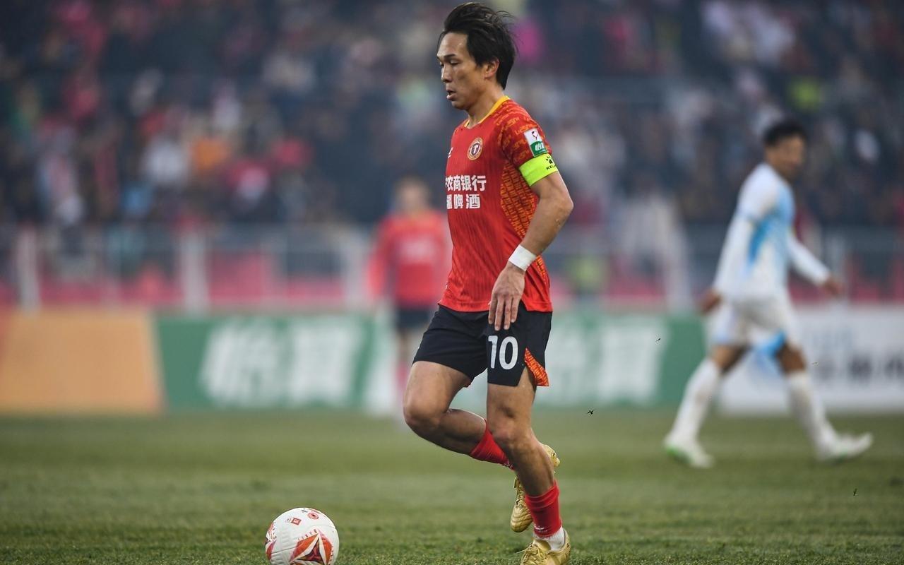 大反转！从官宣离队到续约，辽宁铁人官