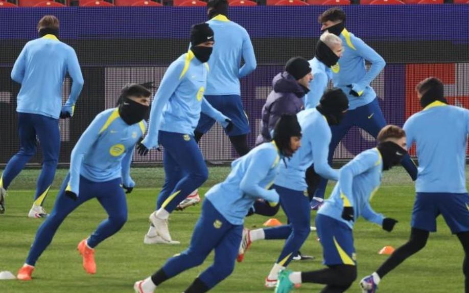 世体：巴萨将在零下五度客战布拉格斯