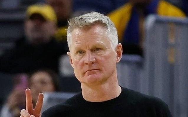 四冠教头将离队记者：这可能是科尔执