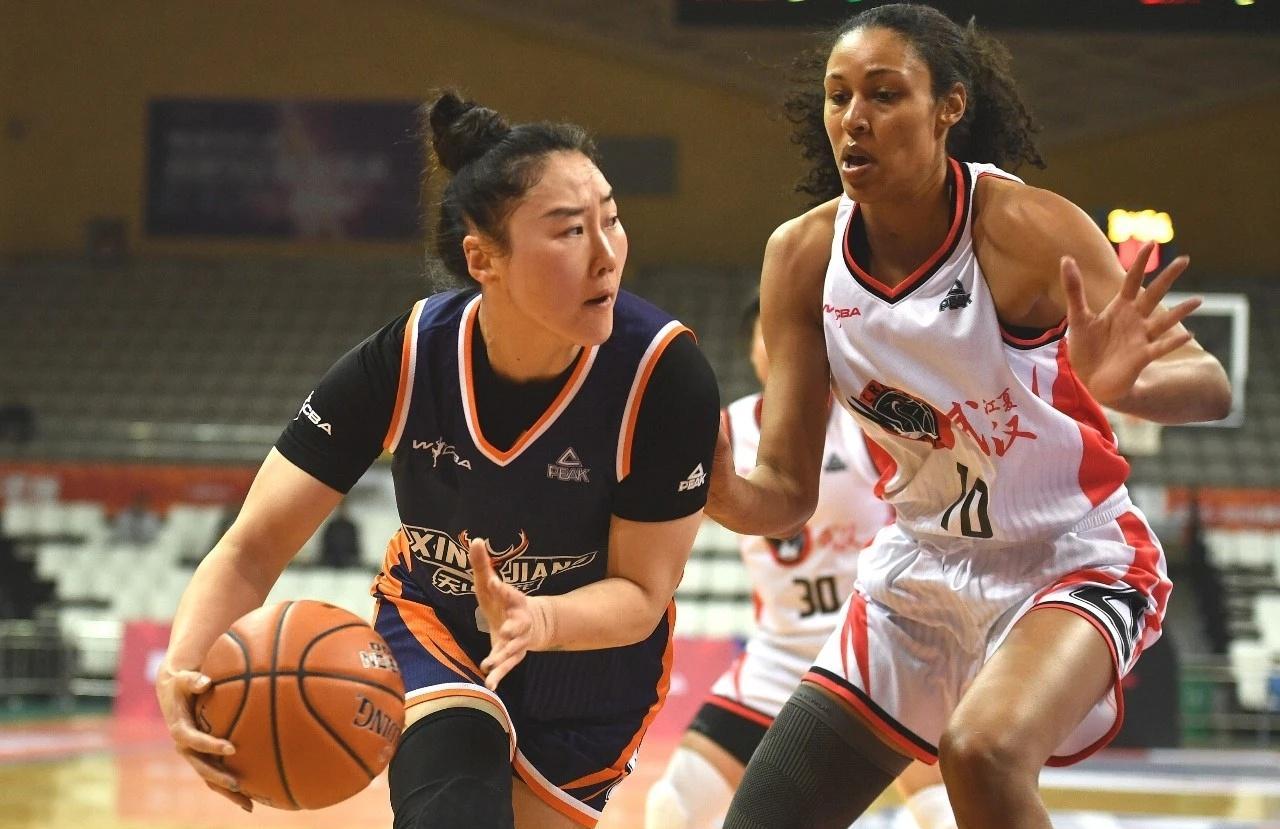 连场轰22+11！中国女篮31岁王牌大闪