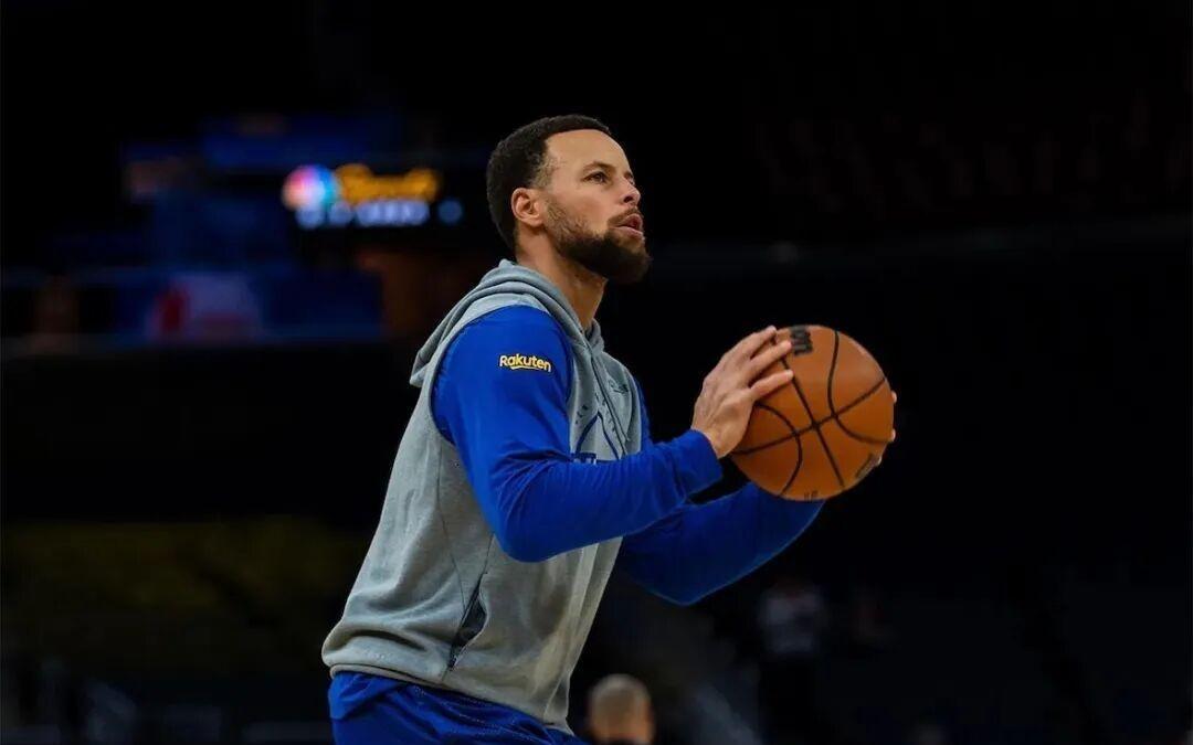 库里乱穿鞋进入新阶段！这次穿的On昂