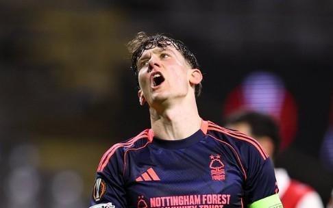 小众变态比赛！欧联杯森林1分钟内失