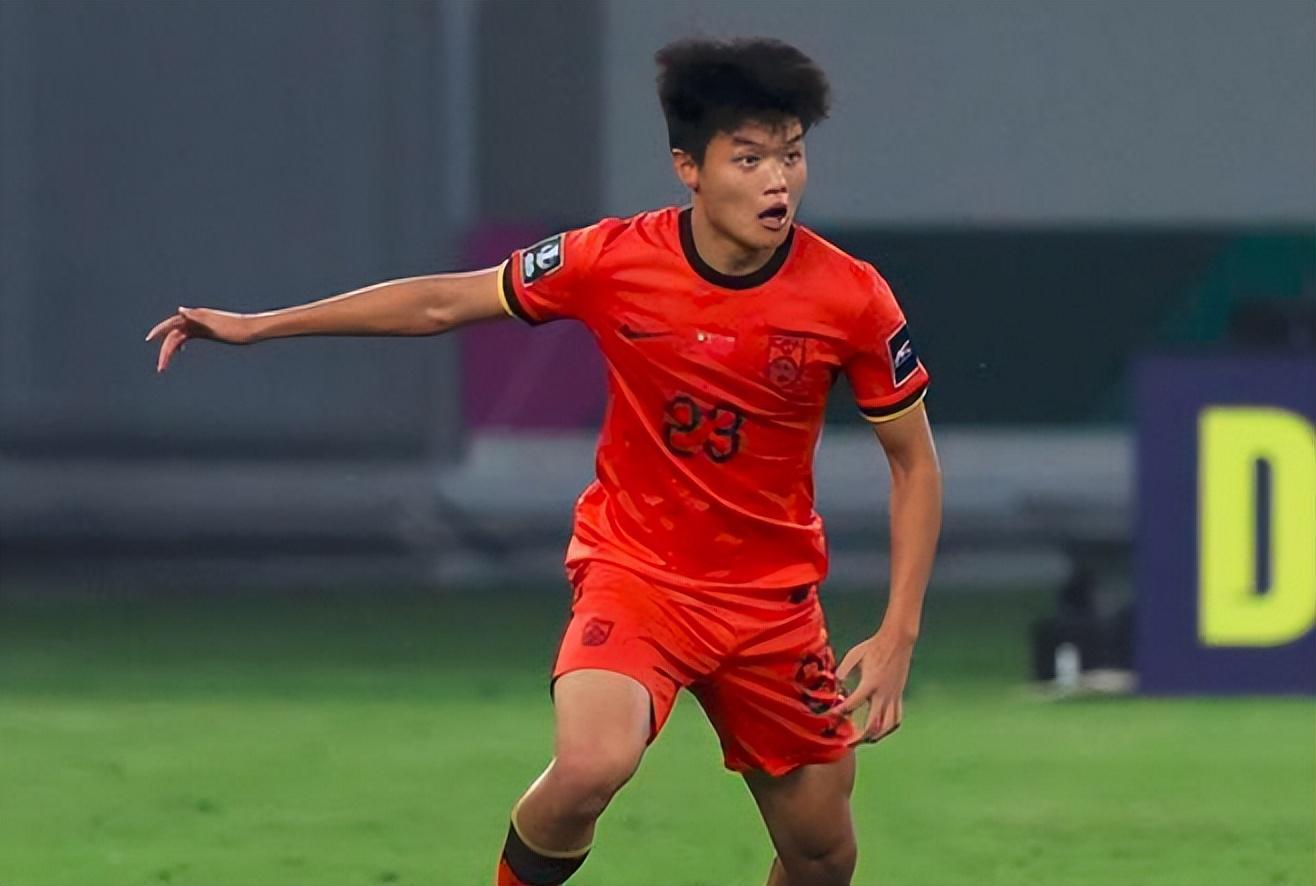 到嘴的鸭子飞了！曝海港遭截胡，中超抢断王或加盟联赛新土豪