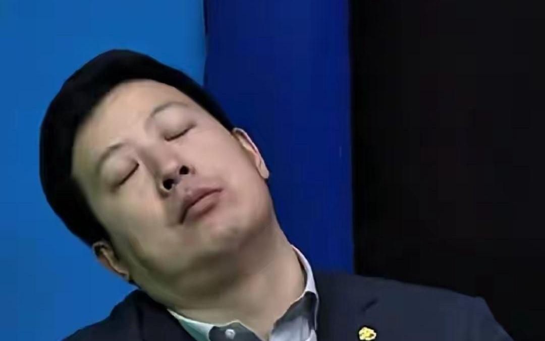 21连败！外援没工资拒赛，主帅赛后抹眼