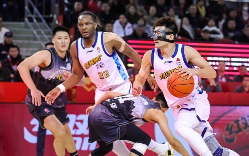 CBA一夜两大超级大冷门！全联盟第1输