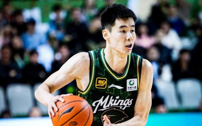 同曦双加时灭深圳：郭昊文31+10双外