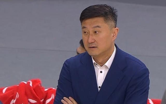 惨烈！王少杰鼻子被打出血被迫下场治