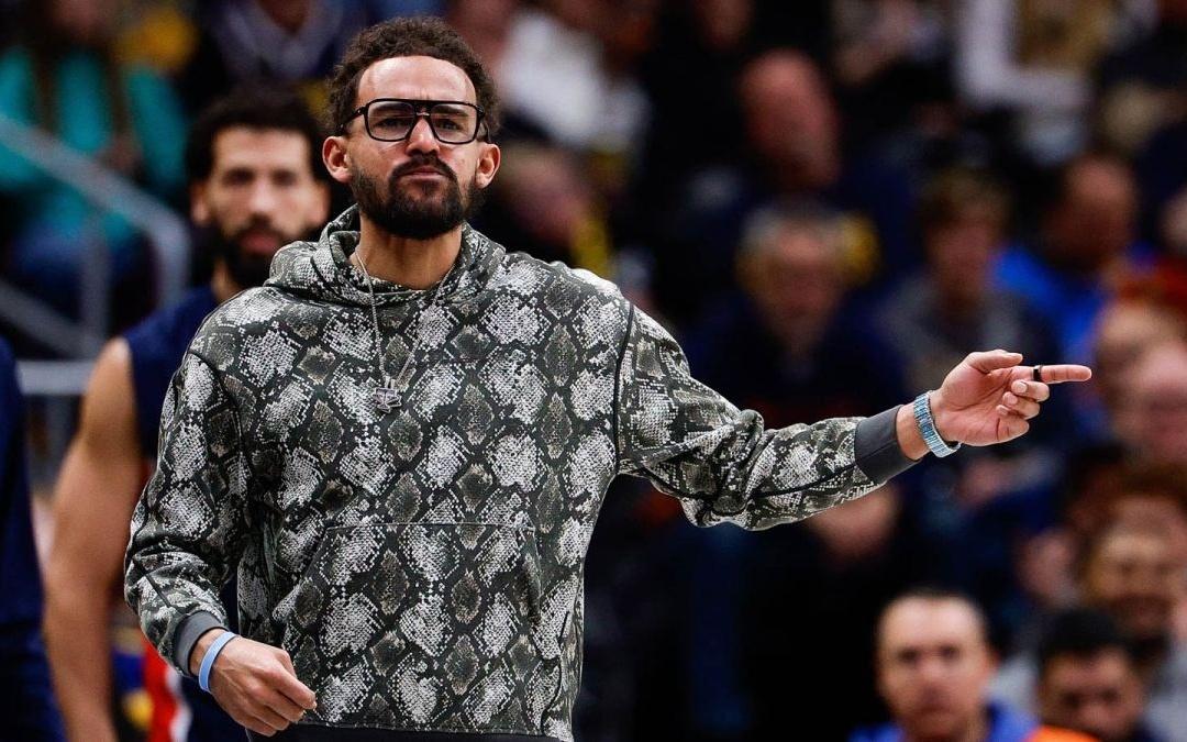 球迷们猜测，奇才是否会让特雷杨和戴维斯一起缺席本赛季比赛