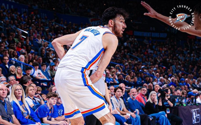 连番扎心雷霆！旧将19+11+4帽杰威腿