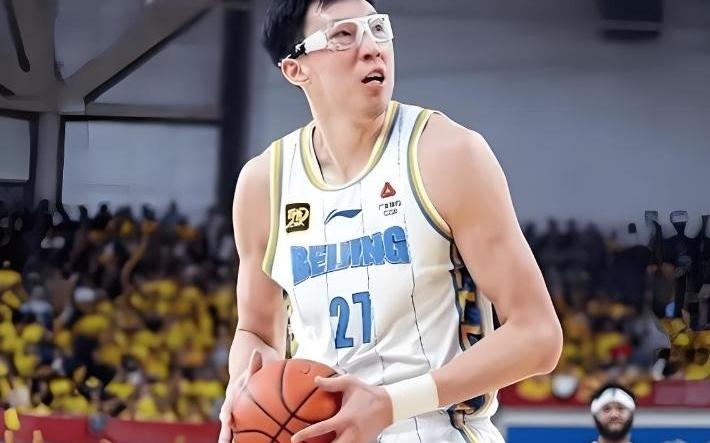 麦基加盟凸显一点：北京首钢或已对周琦失去信任