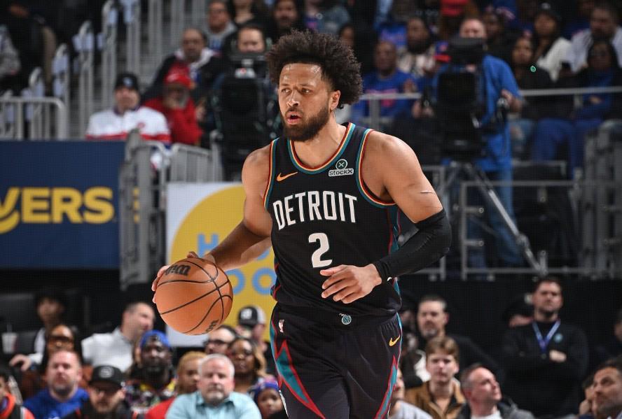 糟糕表现，坎宁安登场35分钟26投仅5