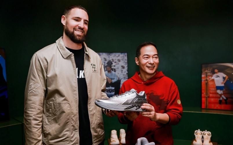 NBA巨星库里“乱穿鞋”时代或将终