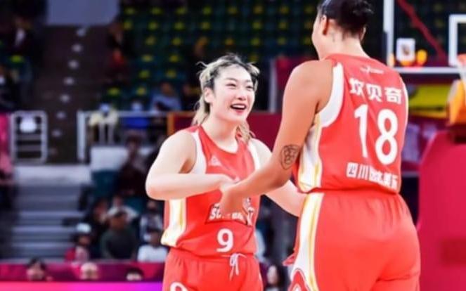 中国女篮的天塌了季后赛没开打外援全跑路了：篮协这下该懵了