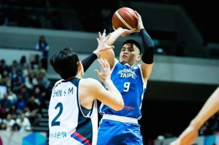 中国台北爆冷大胜韩国男篮，郭士强指