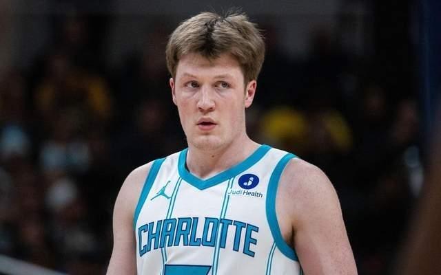 大逆袭！鱼腩16战狂取13胜！三人组轰81