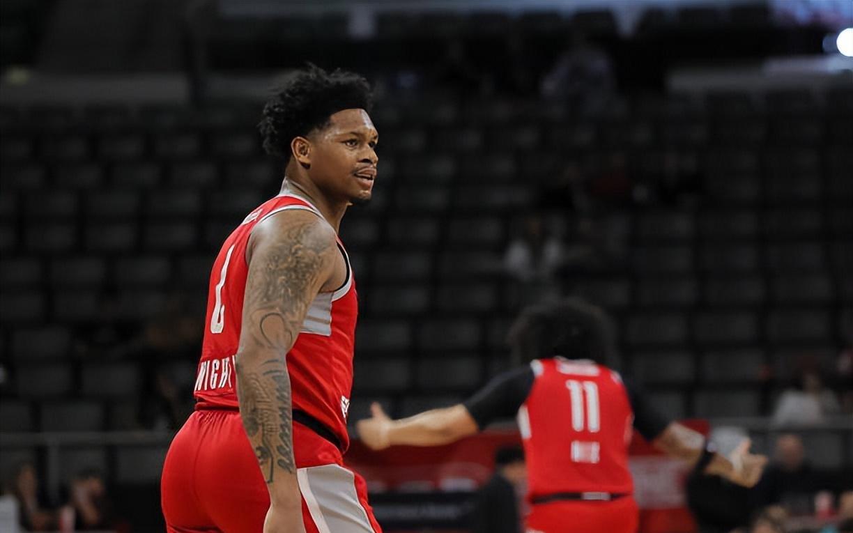 难得在进攻端有所发挥！火箭二队后场