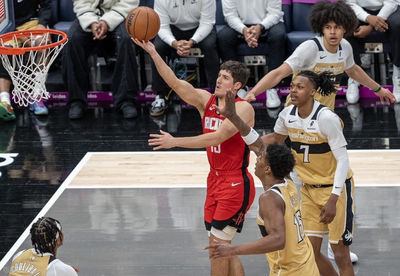 穆雷45+2+8+2无缘今日最佳球员！因为