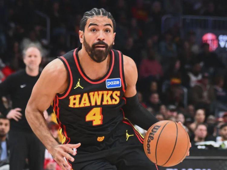 打破魔咒！三分命中率48.3%！湖人2换1