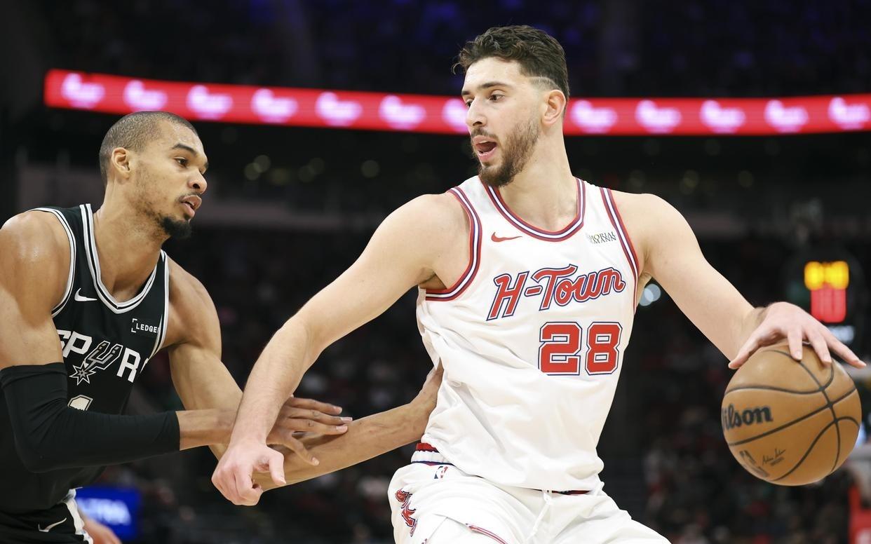 场均5+4！27岁中锋加盟“火箭2队”，与