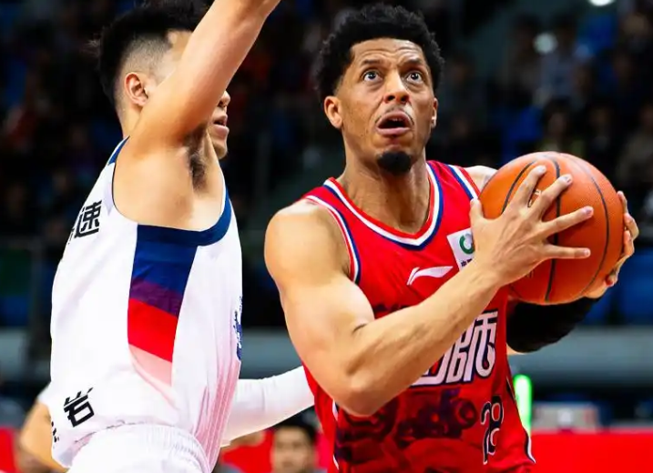 CBA最新积分榜：郭艾伦伤退，徐昕17+10，广州9385爆冷山东排11