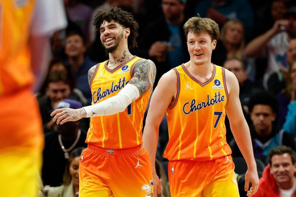 4号秀轰27+4超乔丹，打破尘封41年神纪录！难解三球露馅6连胜终结