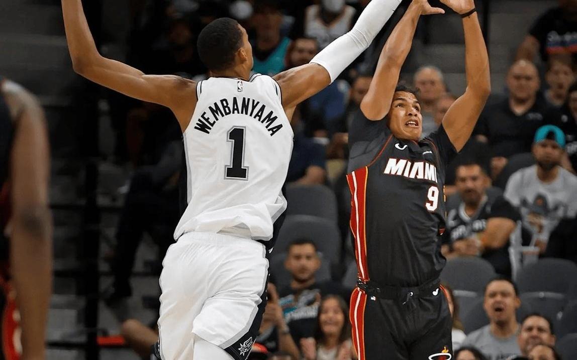 爆冷6连胜！联盟第一！成今年NBA最大黑