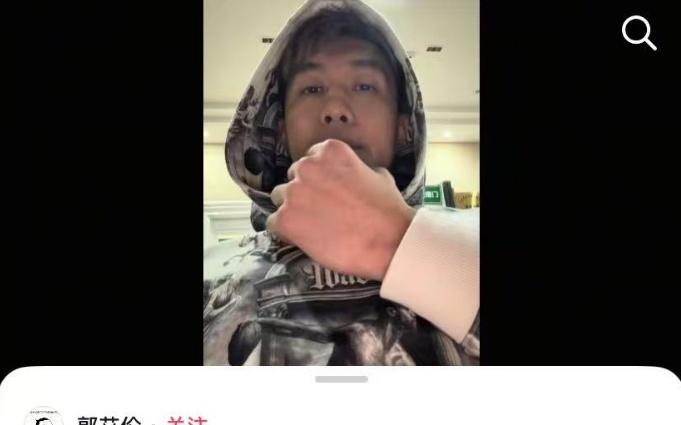 郭艾伦赛场上左膝受伤被抬走，本人回应伤情：前交叉韧带断了