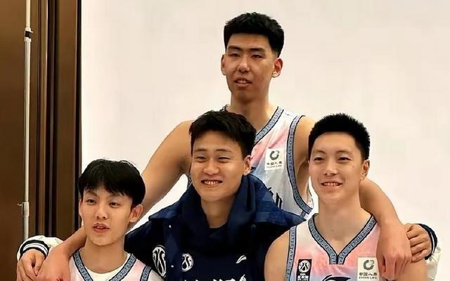 CBA全明星正赛前瞻：徐杰赵睿领衔南