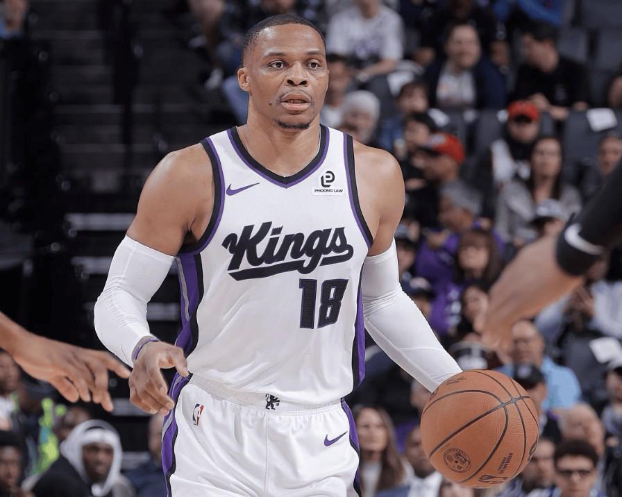 威少生涯总篮板突破9000，成为史上最老20+10+10+0失误球员