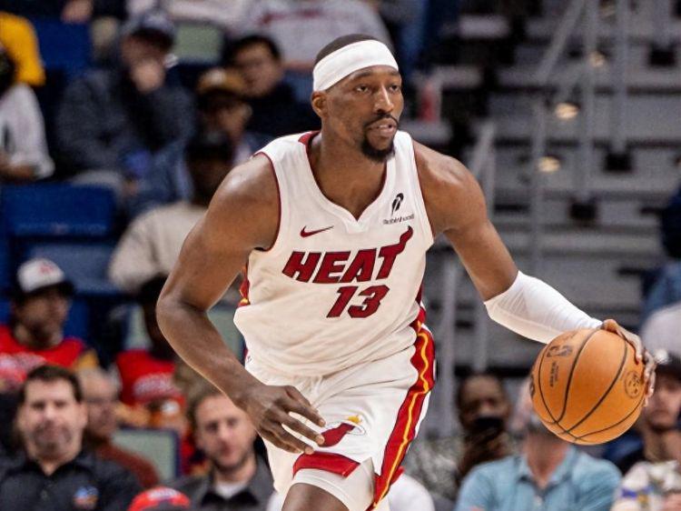 就在今天，阿德巴约打疯了，83分超科比书写历史第一，1.6亿不贵