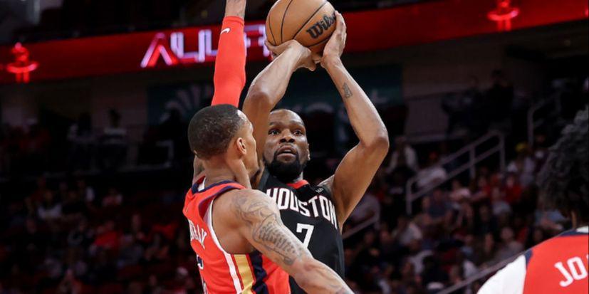 NBA重大漏判！漏吹火箭关键时刻发球违例：杜兰特接球制胜一击