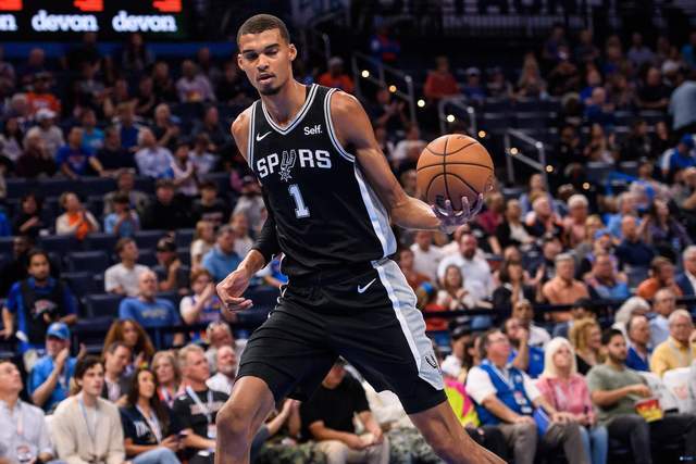 超越姚明尘封19年纪录！文班亚马正在