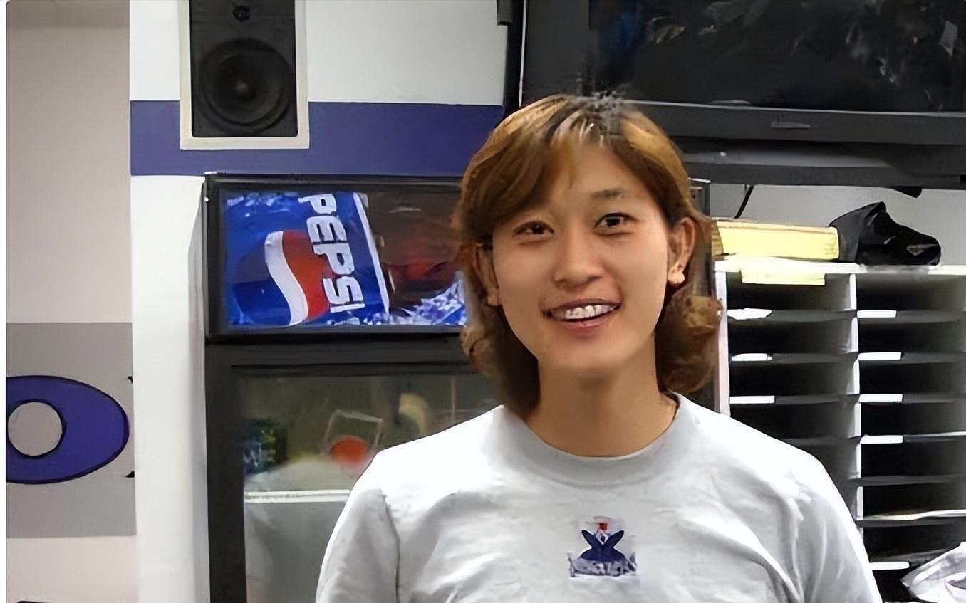 她曾是中国篮坛第一美女，爱徒是王思