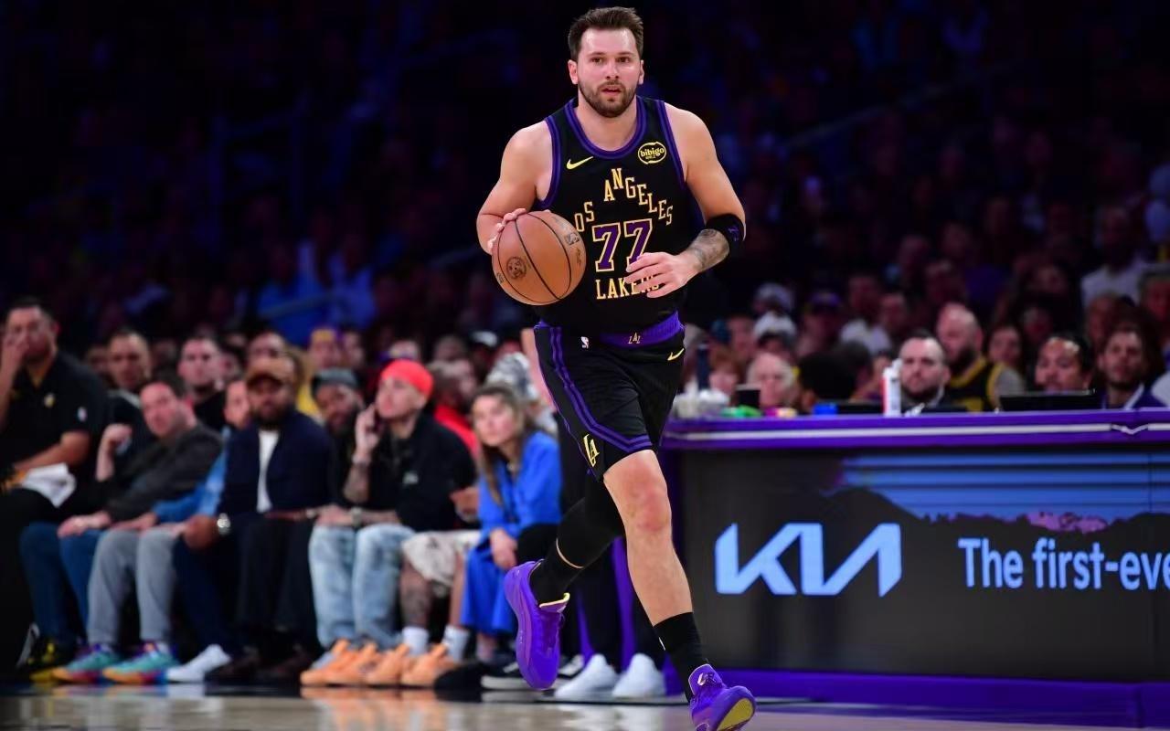 背靠背100分，独行侠追悔莫及！盘点NBA