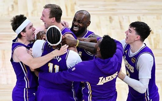 东契奇谈肯纳德绝杀：他是联盟最出色