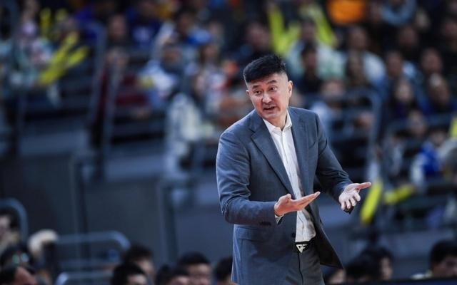 上海男篮冲击10连胜！全力击败广东宏