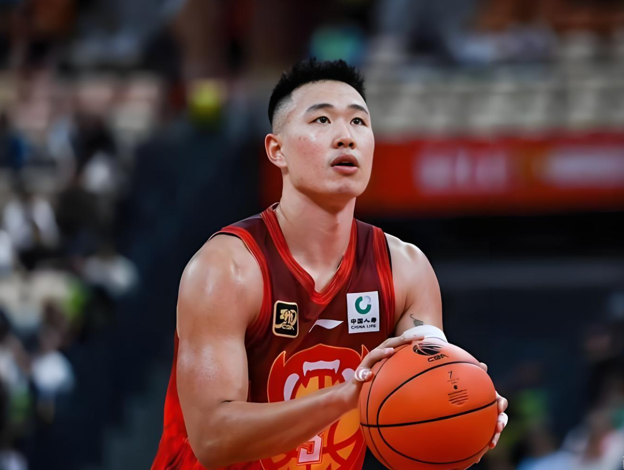 15中13，三分6中5，轰31分4板！球迷：常规