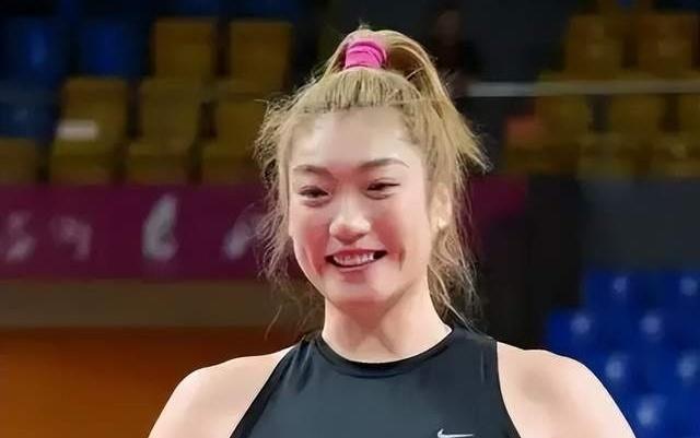 山东姑娘开先例，李梦回归在即篮协掌