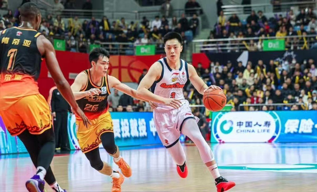 CBA排名大变脸！广东第3难保，北京坐6