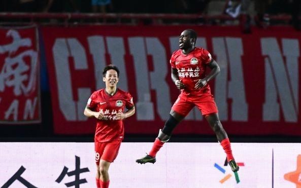 河南本赛季中超已通过定位球打入27