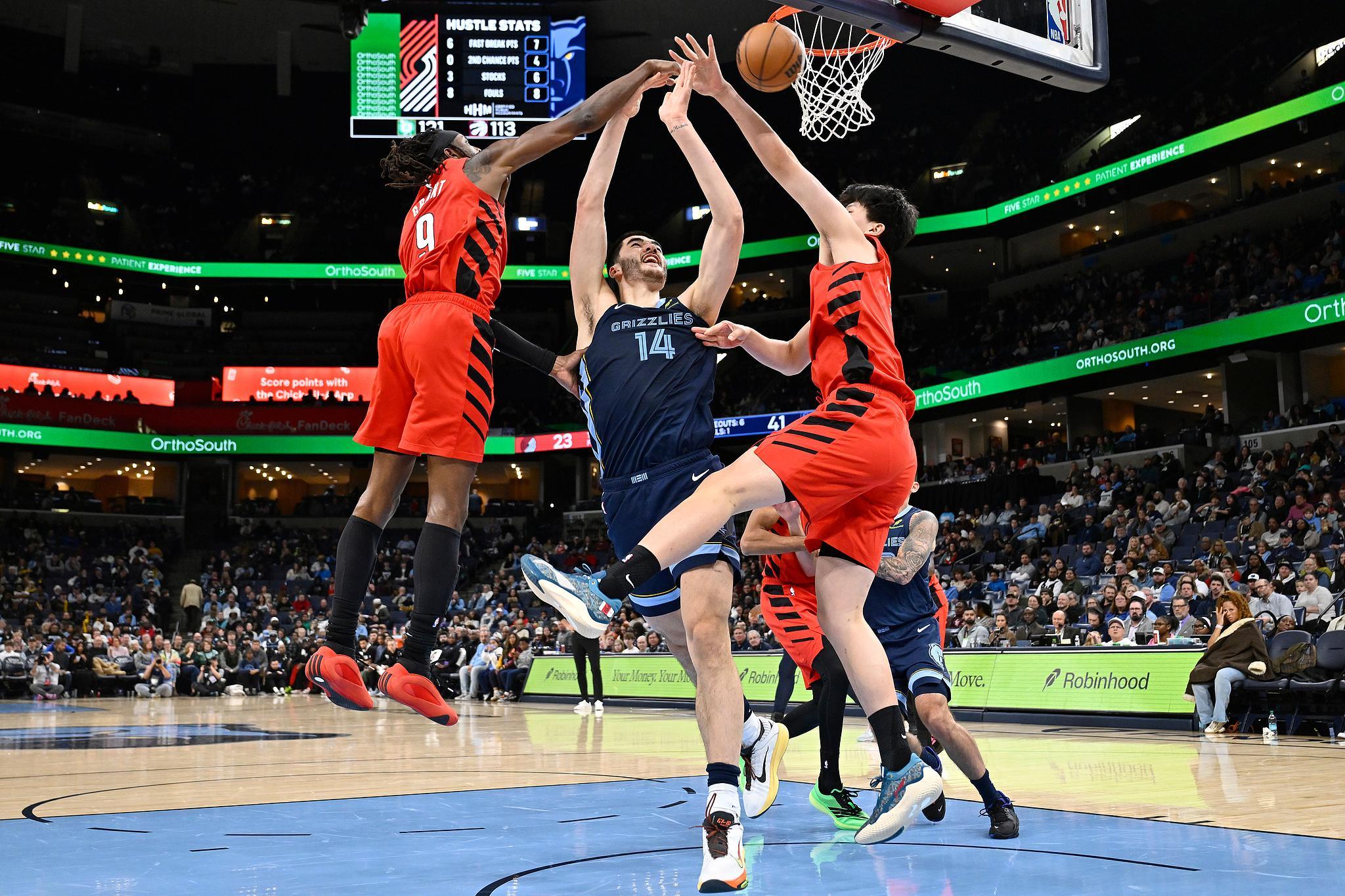 杨瀚森生涯首次首发!相比于19分13秒创新高这3个细节更值得关注