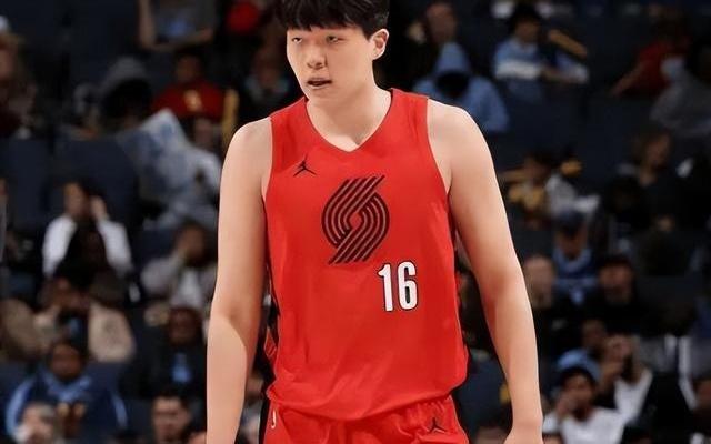 机会稍纵即逝，杨瀚森的NBA首秀警示：适应速度决定生存底线