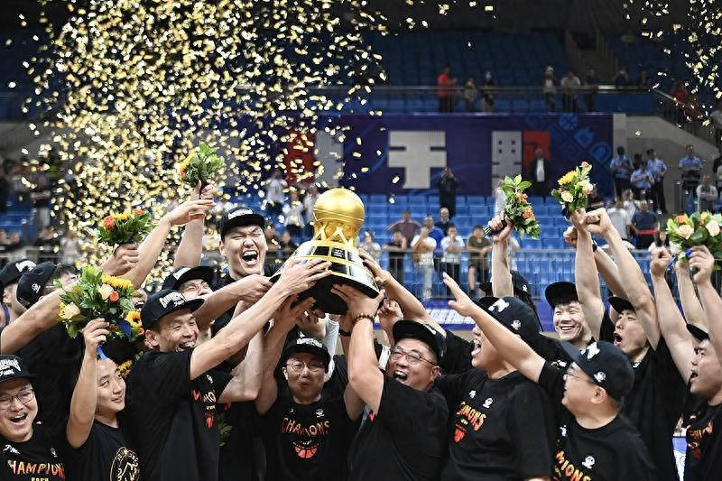 卫冕NBL冠军后，香港金牛的“CBA梦”