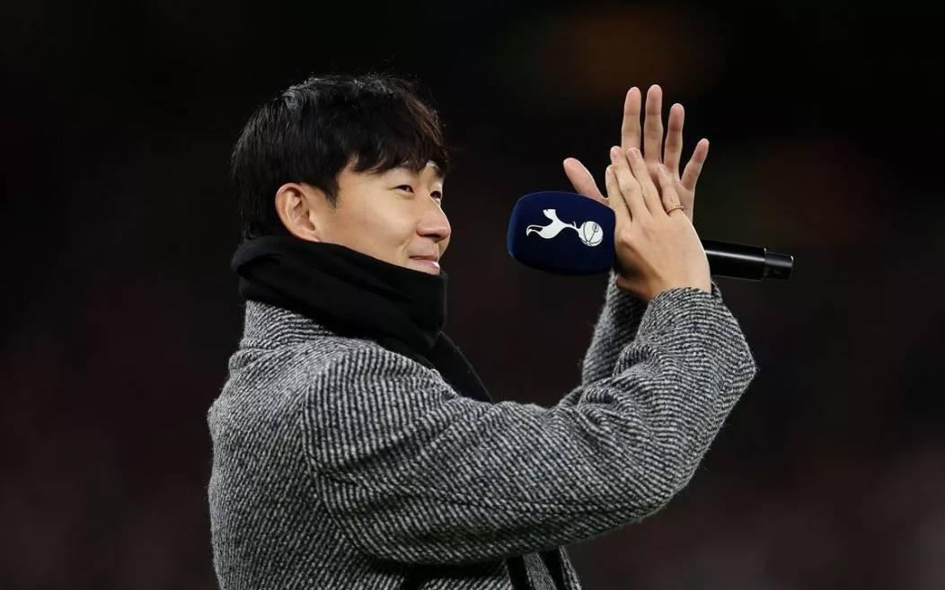 跟队：孙兴慜“吐槽”格雷不给自己发