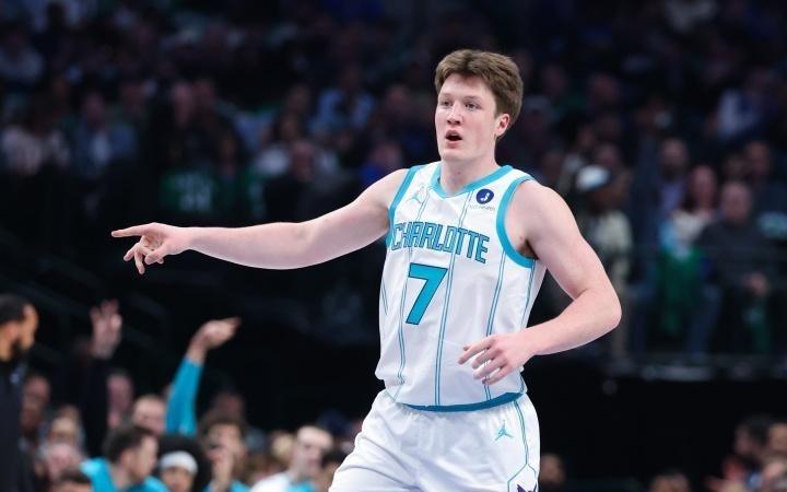 13分钟砍4+1，火箭轮换第9人迎复出！底薪后卫0分4犯规，续约难了