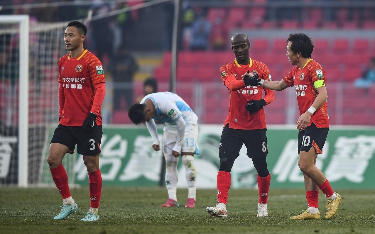 转会：辽宁有意外援攻击中场，200万欧