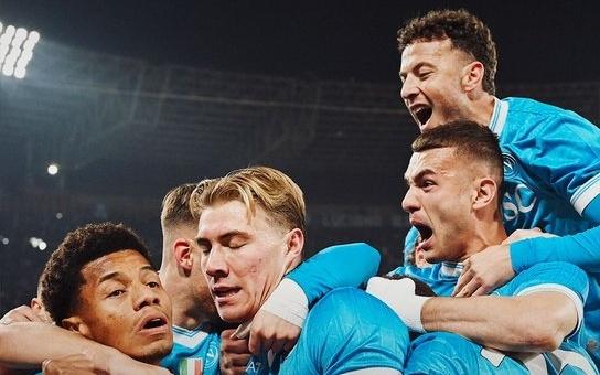 早报皇马主场0比2塞尔塔那不勒斯2