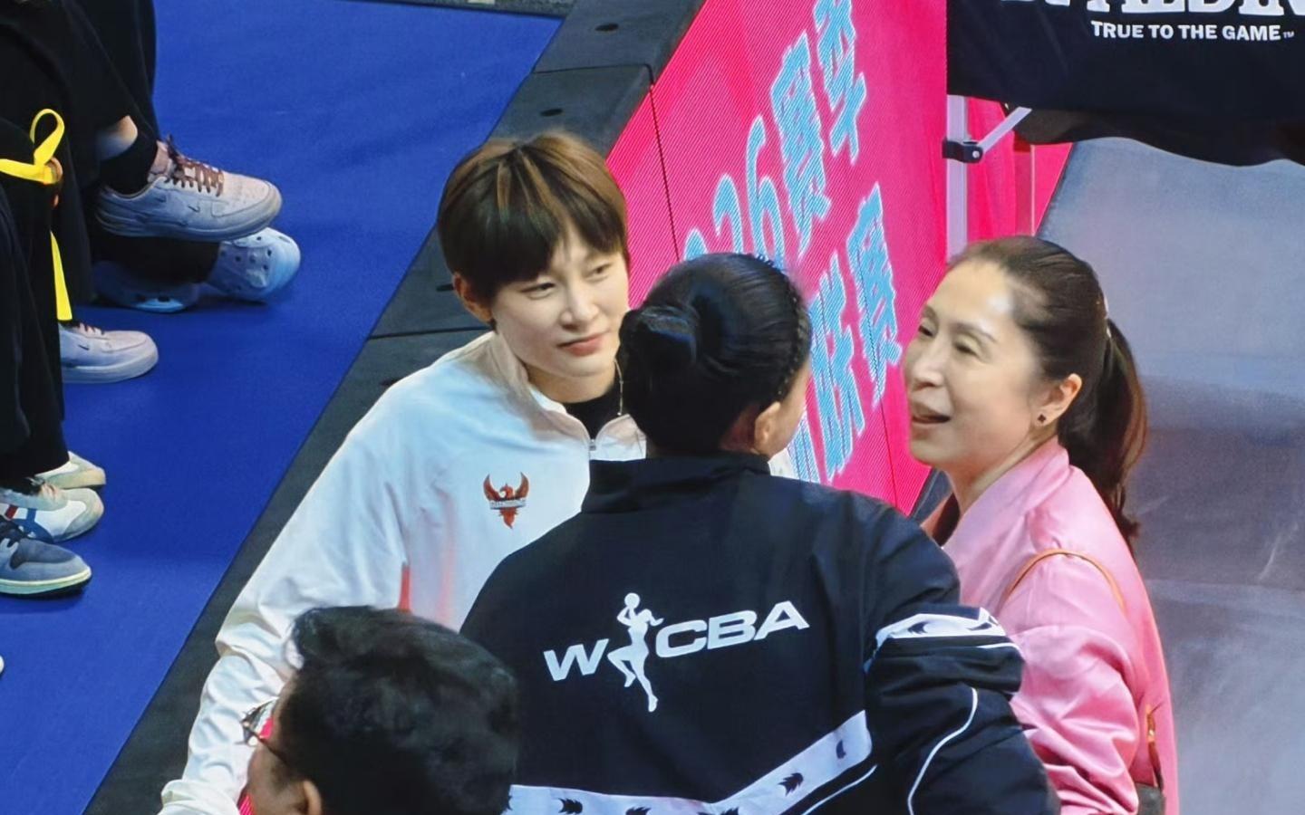 豪取十连胜！杨舒予率领广东女篮打出